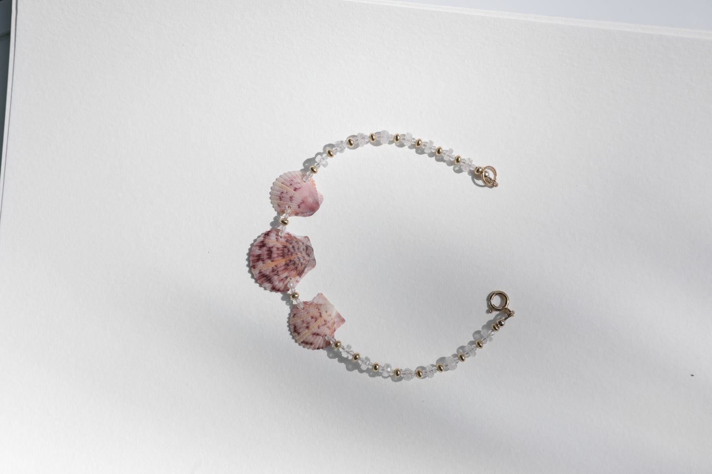 Triple Crown Scallop Anklet