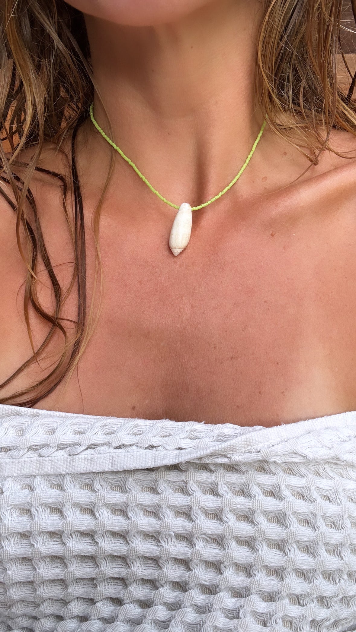 LIME GREEN AURA